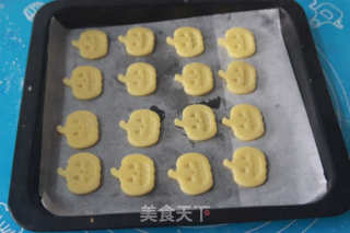 【番茄配方】万圣节疯狂派对系列——万圣节南瓜饼干的做法步骤：3