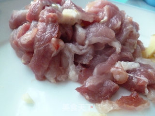 瘦肉煮娃娃菜的做法步骤：4