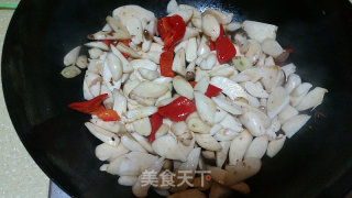 牛肉鸡腿菇的做法步骤：4