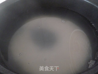 葱花蛋花瘦肉粥的做法步骤：2