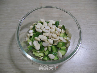 黄瓜拌杏仁的做法步骤：4