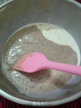 抹茶红豆慕斯蛋糕卷的做法步骤：10