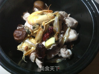排骨海鲜汤---秋季滋润汤的做法步骤：5