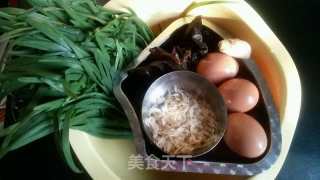 韭菜鸡蛋水饺的做法步骤：1