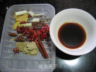 麻辣红烧猪蹄的做法步骤：3