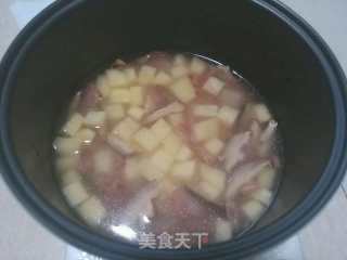 土豆腊肠焖饭的做法步骤：4