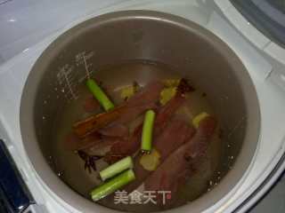 猪肉松的做法步骤：2