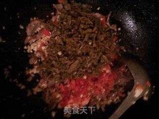 红油豇豆炒鸡胗的做法步骤：10