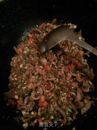红油豇豆炒鸡胗的做法步骤：11