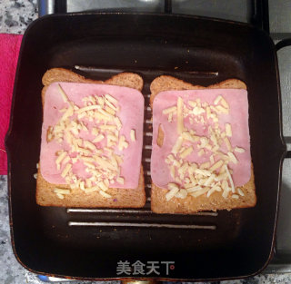芝士火腿三明治的做法步骤：3