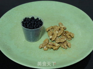 核桃黑豆汁的做法步骤：1
