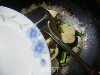 大蒜炒小素鸡的做法步骤：4