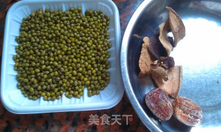 陈皮绿豆鸽子汤的做法步骤：1