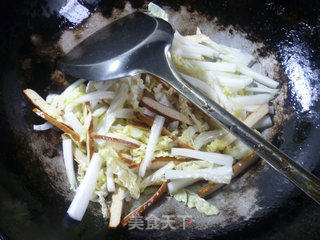 香干白菜米粉的做法步骤：4