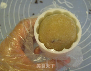 广式豆沙月饼的做法步骤：12