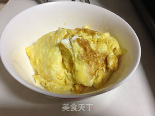 韭黄炒鸡蛋的做法步骤：1