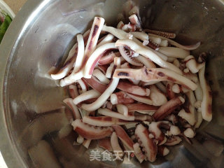 尖椒鱿鱼的做法步骤：4
