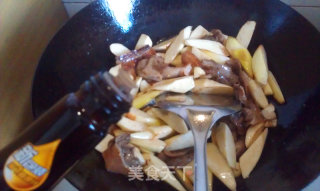 茭白肚片的做法步骤：7