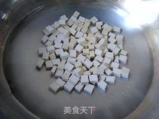 菠菜拌豆干的做法步骤：2