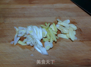 【蜜焗翅根】——无油少盐更健康的做法步骤：1