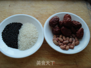 补血黑米红枣粥的做法步骤：1