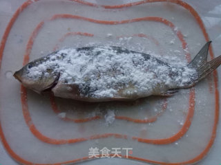 家常烧鲤鱼的做法步骤：3