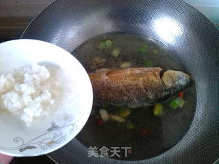 家常烧鲤鱼的做法步骤：7