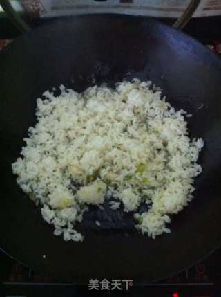 黄金炒饭的做法步骤：7