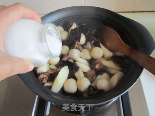 山药炖鱼丸的做法步骤：8
