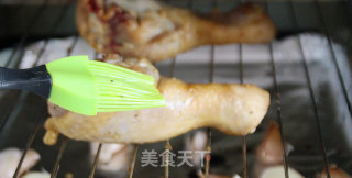 【蜜汁味噌烤鸡腿】的做法步骤：13