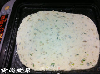 椒盐榨菜葱油饼的做法步骤：12