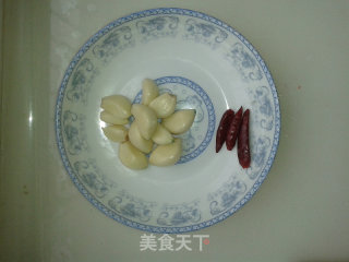 蒜片乳瓜的做法步骤：2