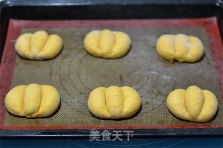 【番茄配方】万圣节疯狂派对系列——万圣节南瓜面包的做法步骤：6