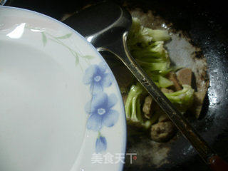 牛筋丸炒花菜的做法步骤：5