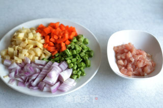 时蔬鸡肉饭的做法步骤：1