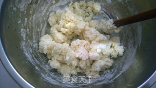 广式葱油饼的做法步骤：2