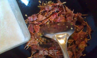 牙签牛肉的做法步骤：6