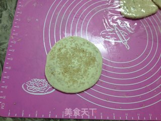 葱香椒盐烧饼的做法步骤：9