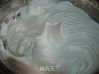 杏仁蜂蜜戚风蛋糕的做法步骤：6