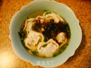 荠菜鲜肉香菇馄饨的做法步骤：9