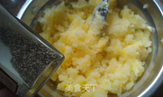 培根薯泥卷的做法步骤：3