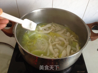娃娃菜白玉菇鸡汤的做法步骤：7