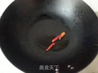 枸杞素炒黑豆苗的做法步骤：2