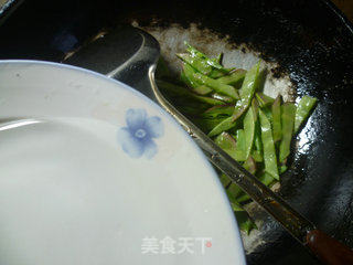 榨菜炒扁豆的做法步骤：4