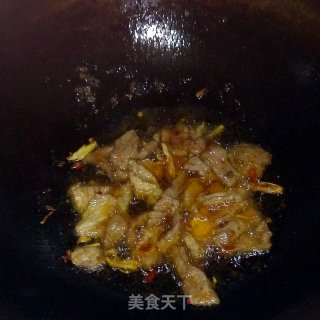 洋葱炒肉的做法步骤：3