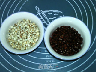 薏米红豆粥的做法步骤：1