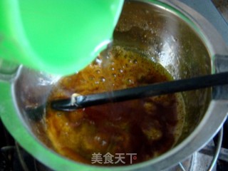 焦糖葡萄干蛋糕的做法步骤：2