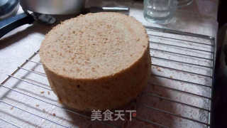 三色芝士蛋糕（三种口味混合版）免烤型的做法步骤：1