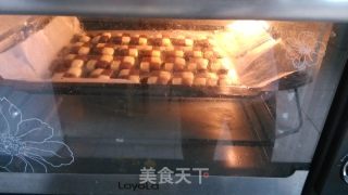 双色小棋格饼干的做法步骤：11