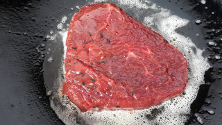 黑椒牛排的做法步骤：6